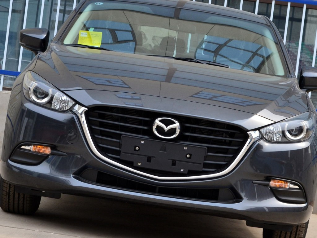 Suitable For Mazda 3 Exela Headlamp Cover