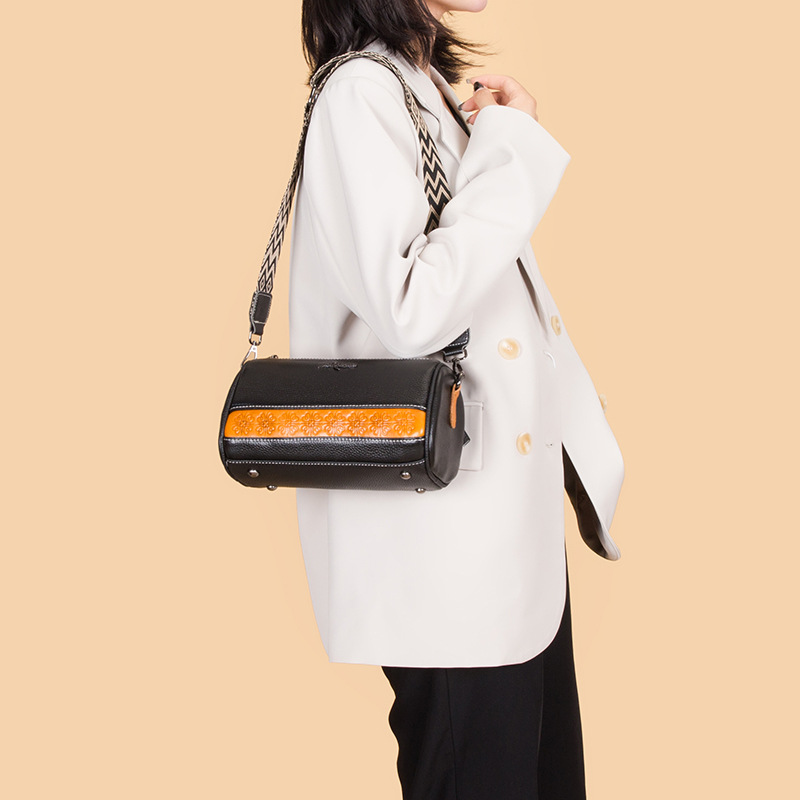 Leather Wide Shoulder Strap Women's Bag 2022 New Trend Fashion One Shoulder Diagonal Span