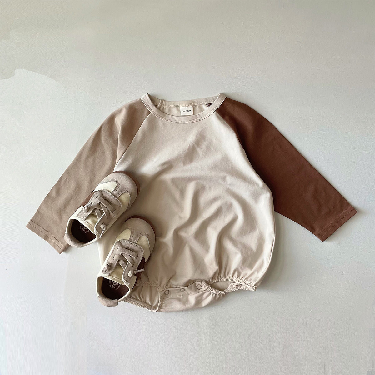 Contrast Color Long-sleeved Stitching Pullover Raglan Sleeve Jumpsuit
