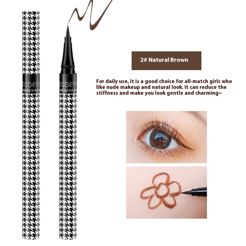 Eyeliner Pen Is Extremely Fine To Prevent Sweating And Smudging