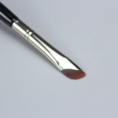 Single Flat Head Oblique Angle Eye Beauty Brush